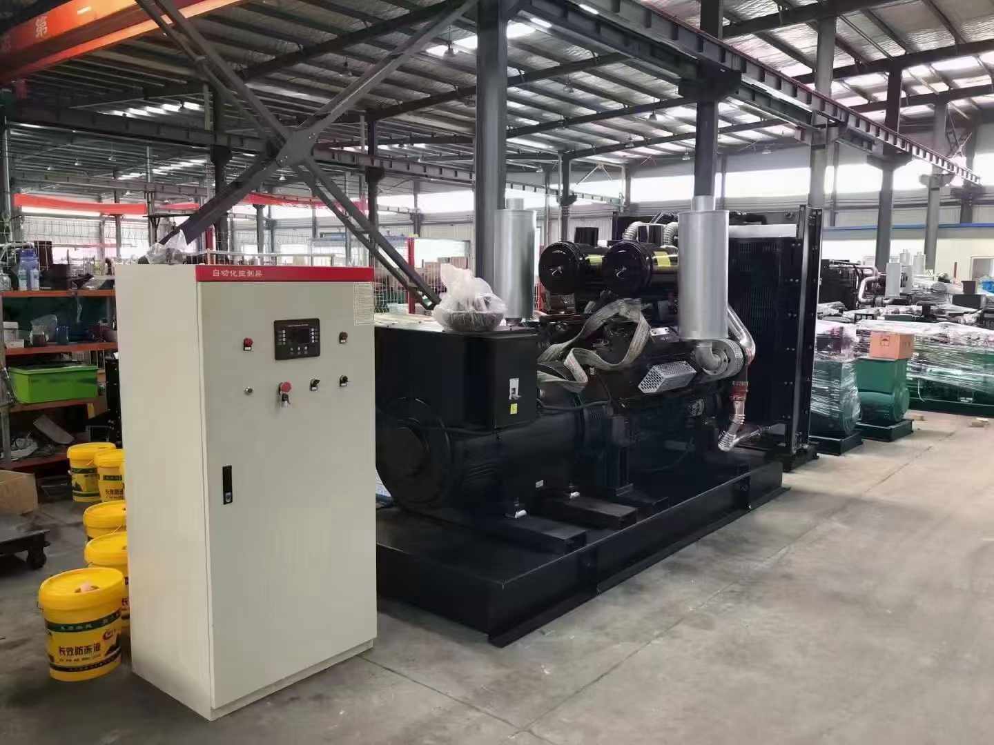 奎屯柴油发电机运行时的噪音和振动水平如何？