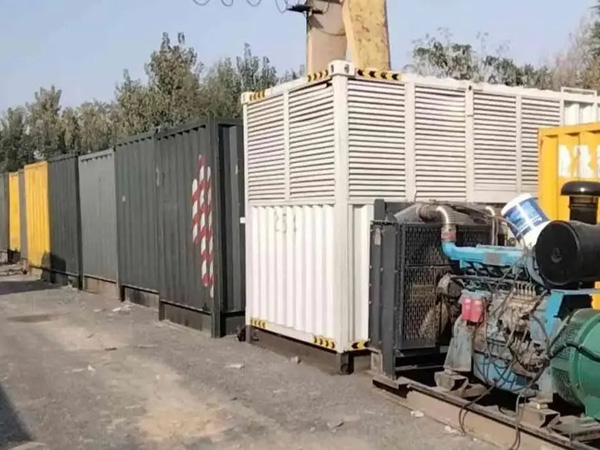奎屯200KW柴油发电机机组每小时油耗是多少？